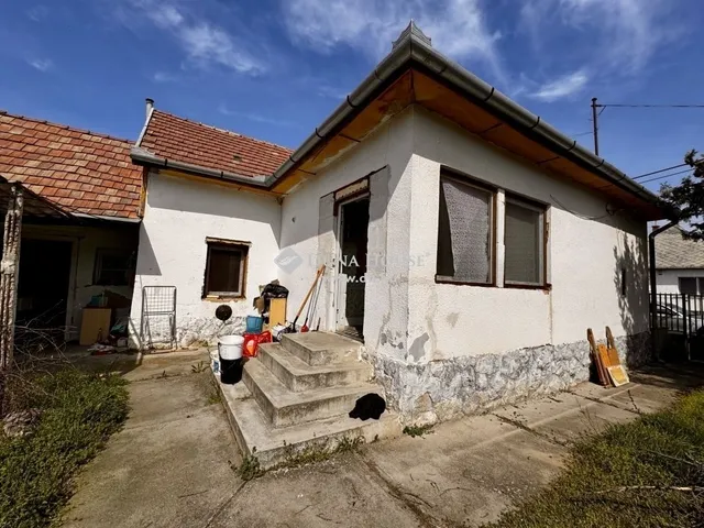 Eladó ház Tápióság 71 nm
