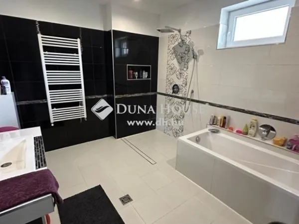 Eladó ház Albertirsa 145 nm