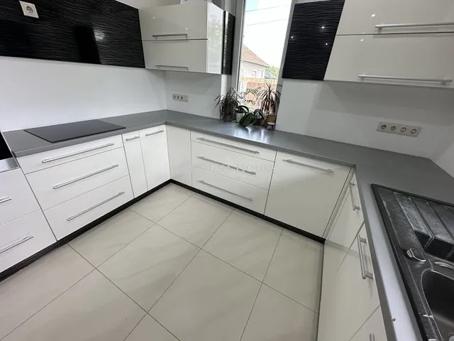 Eladó ház Albertirsa 145 nm