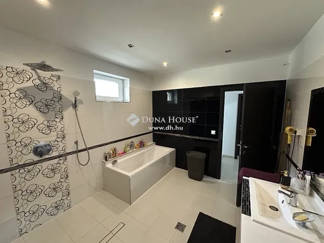 Eladó ház Albertirsa 145 nm