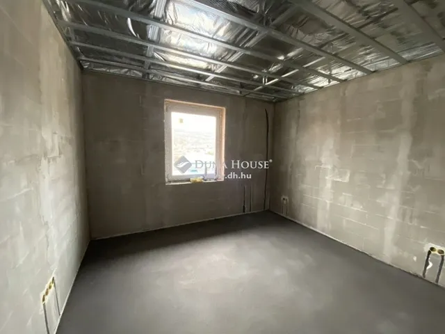 Eladó ház Mende 93 nm