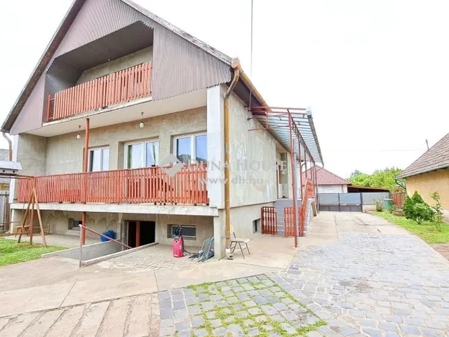 Eladó ház Zsámbok 155 nm
