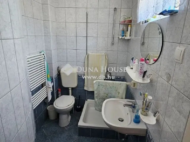 Eladó ház Tápiószecső 270 nm