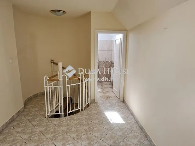 Eladó ház Tápiószecső 270 nm