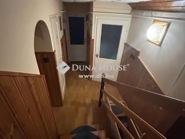 Eladó ház Pilis 290 nm