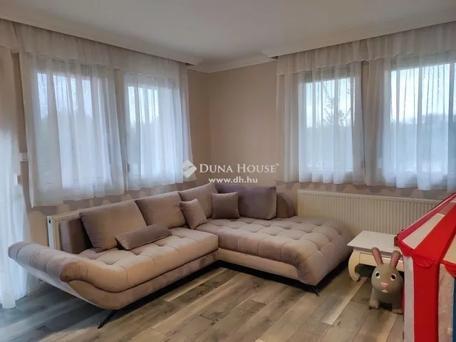 Eladó ház Maglód 245 nm