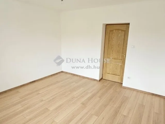 Eladó ház Tápióság 90 nm