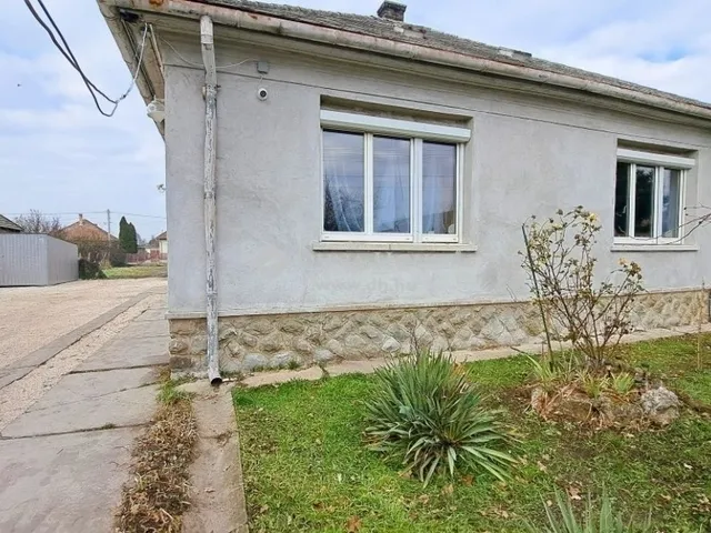 Eladó ház Nagykáta 63 nm