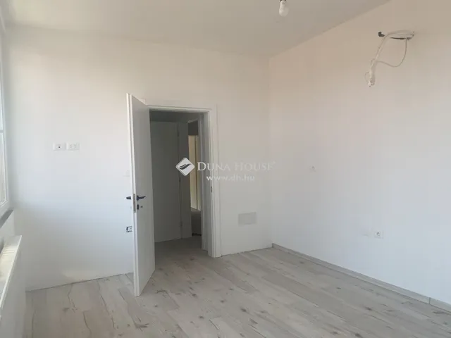 Eladó ház Üllő 148 nm