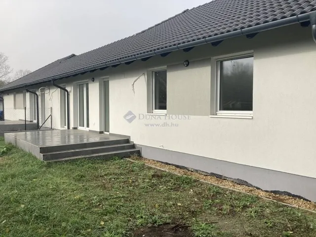 Eladó ház Üllő 86 nm