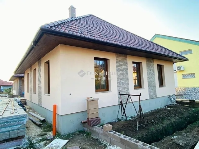 Eladó ház Tápiószecső 101 nm