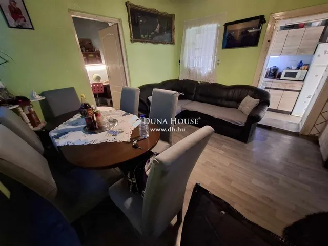 Eladó ház Tápióbicske 45 nm