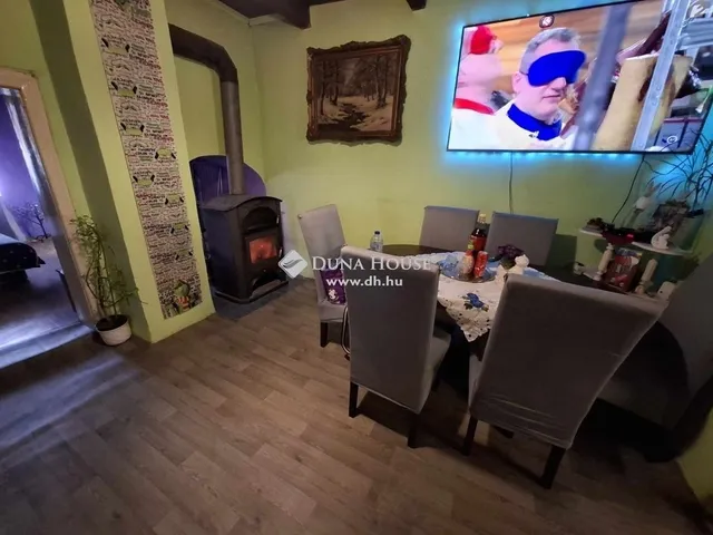 Eladó ház Tápióbicske 45 nm