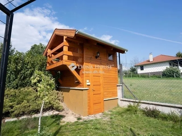Eladó ház Szada 180 nm