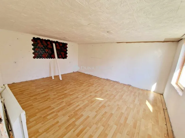 Eladó ház Tápióbicske 70 nm