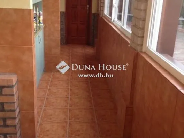 Eladó ház Szada 200 nm