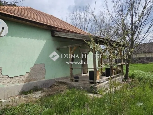 Eladó ház Üllő 51 nm