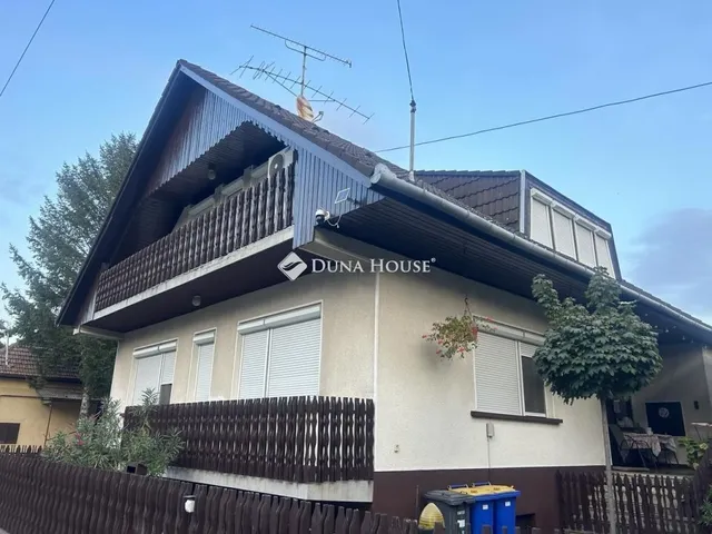 Eladó ház Lajosmizse 225 nm