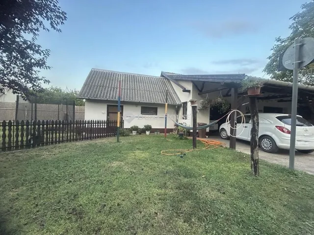 Eladó ház Lajosmizse 225 nm