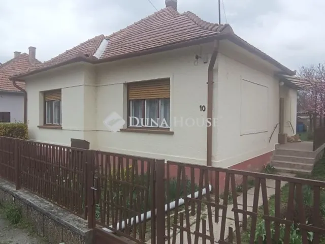 Eladó ház Sellye 72 nm