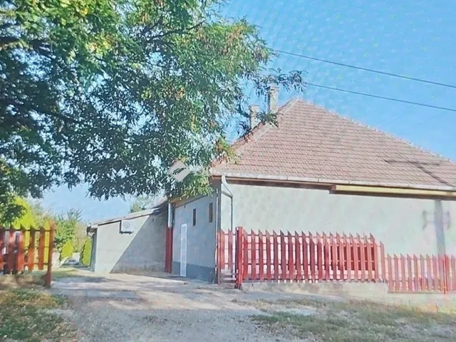 Eladó ház Tóalmás 148 nm