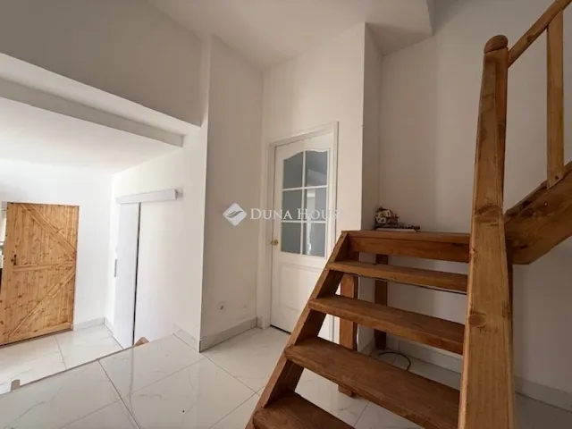 Eladó ház Vecsés 210 nm