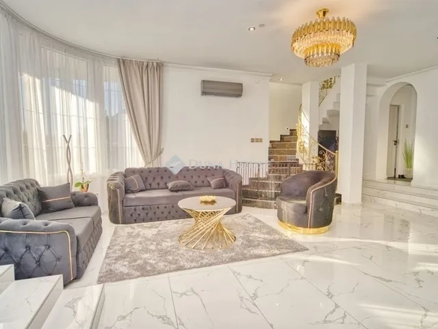 Eladó ház Gyál 260 nm