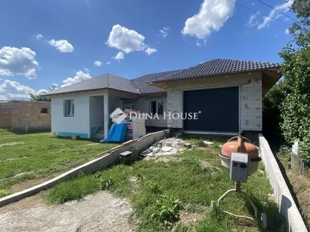 Eladó ház Nagykáta 229 nm