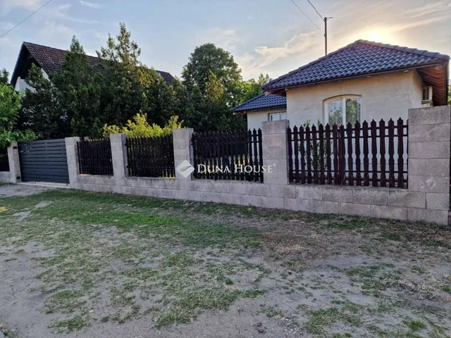 Eladó ház Szentmártonkáta 111 nm