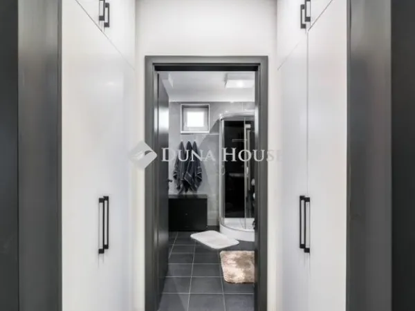 Eladó ház Dabas 159 nm