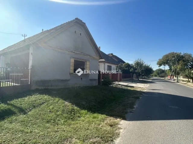 Eladó ház Vasad 70 nm