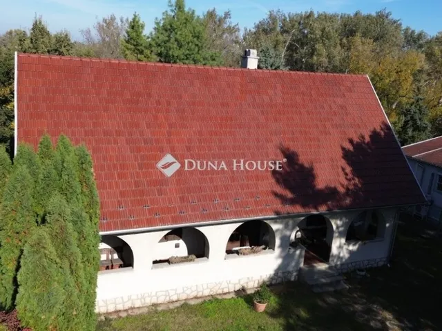 Eladó ház Komárom 224 nm