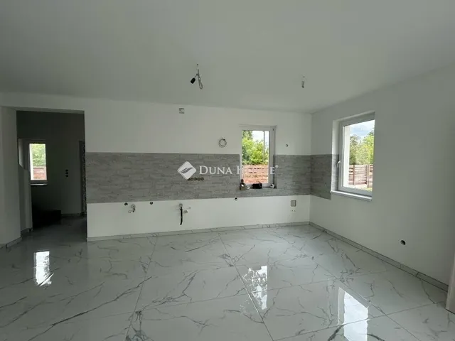 Eladó ház Vasad 110 nm