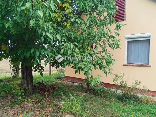 Eladó ház Úri 77 nm