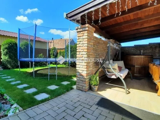 Eladó ház Újhartyán 122 nm