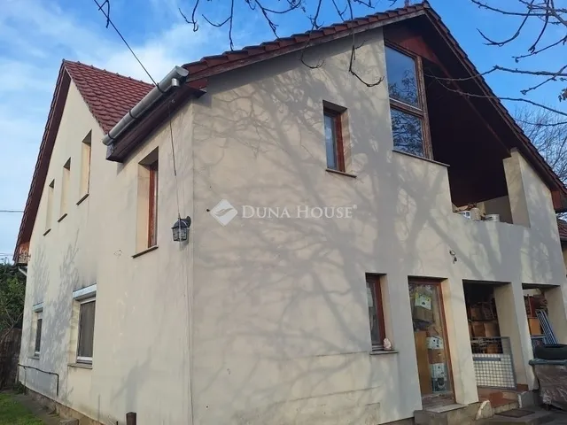 Eladó ház Gyál 264 nm