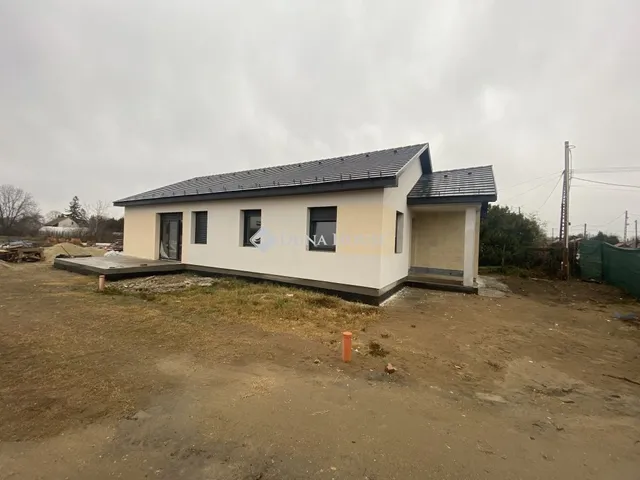 Eladó ház Dabas 96 nm
