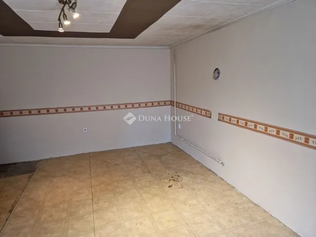 Eladó ház Tóalmás 96 nm