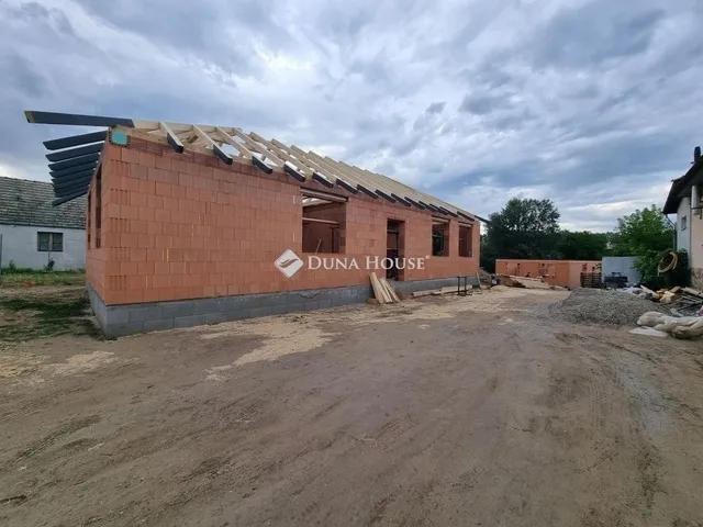 Eladó ház Sülysáp 100 nm