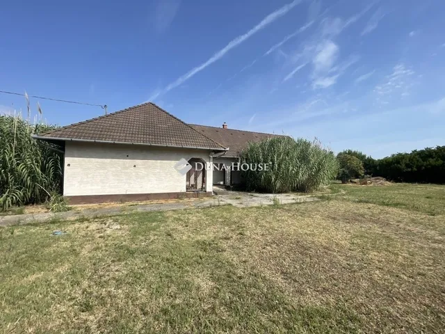 Eladó ház Dabas 151 nm