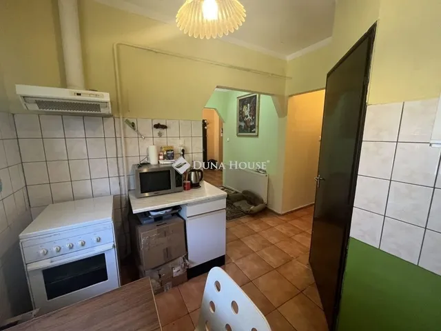 Eladó ház Úri 77 nm