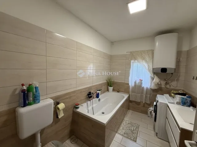 Eladó ház Monor 151 nm