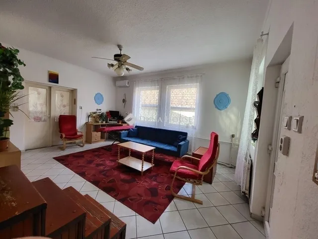 Eladó ház Szigetszentmiklós 280 nm