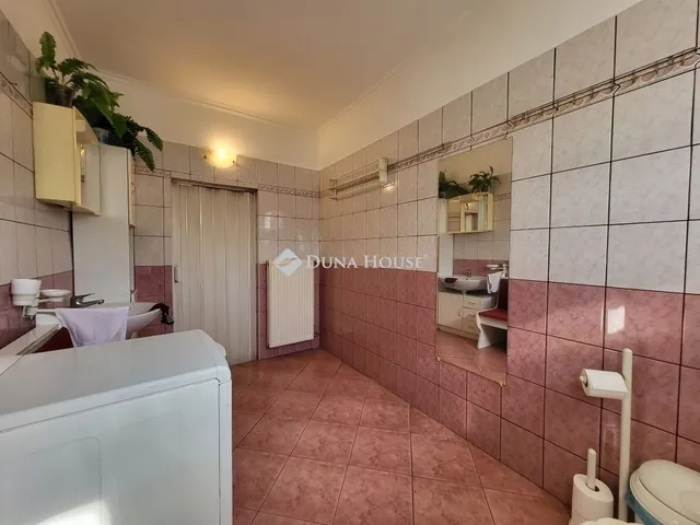 Eladó ház Szigetszentmiklós 280 nm