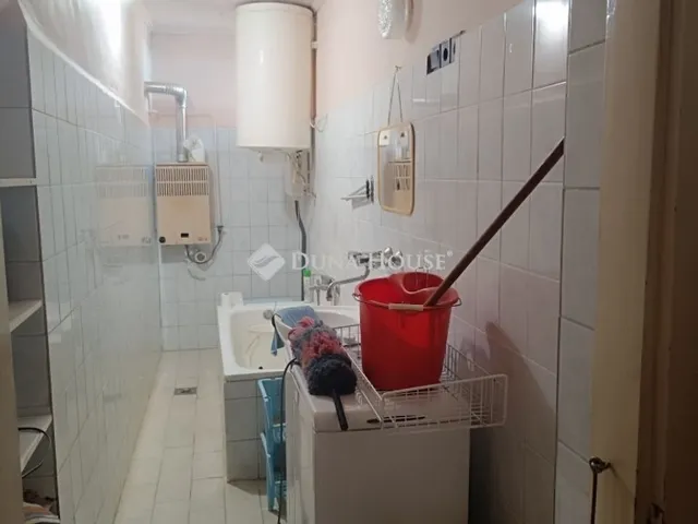 Eladó ház Úri 67 nm