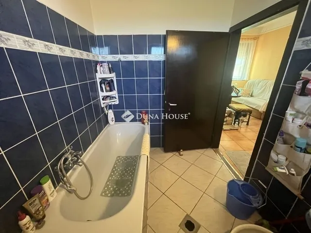 Eladó ház Úri 77 nm