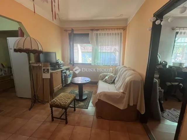 Eladó ház Úri 77 nm