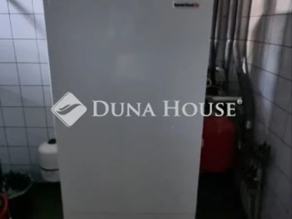 Eladó ház Dány 145 nm