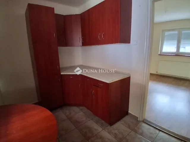 Eladó ház Budapest XVI. kerület 208 nm