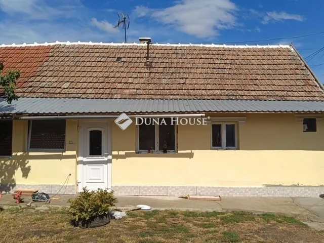 Eladó ház Szentmártonkáta 65 nm